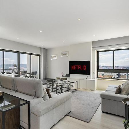 Whome Family Condo - Urban Retreat With Parking, Ac, Elevator In Great Location Лісабон Екстер'єр фото
