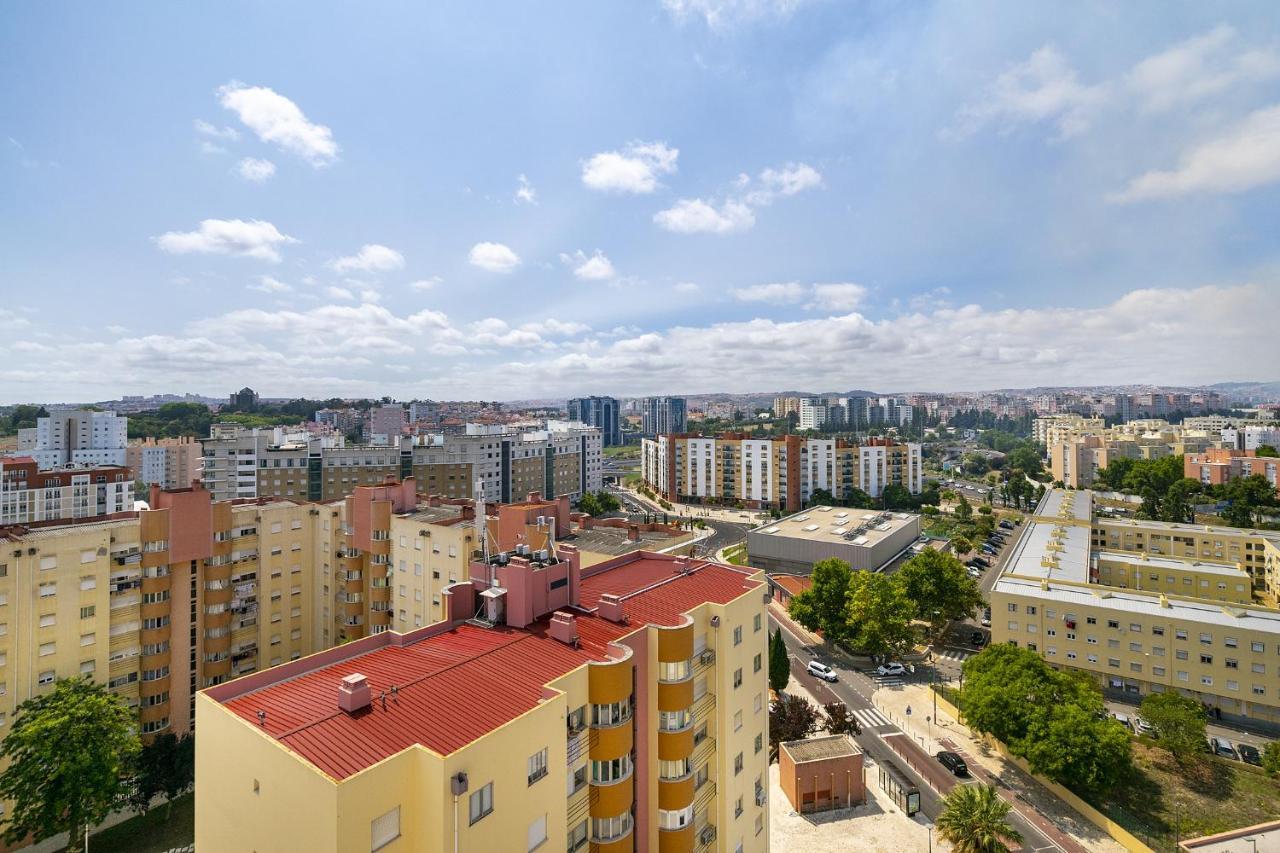 Whome Family Condo - Urban Retreat With Parking, Ac, Elevator In Great Location Лісабон Екстер'єр фото