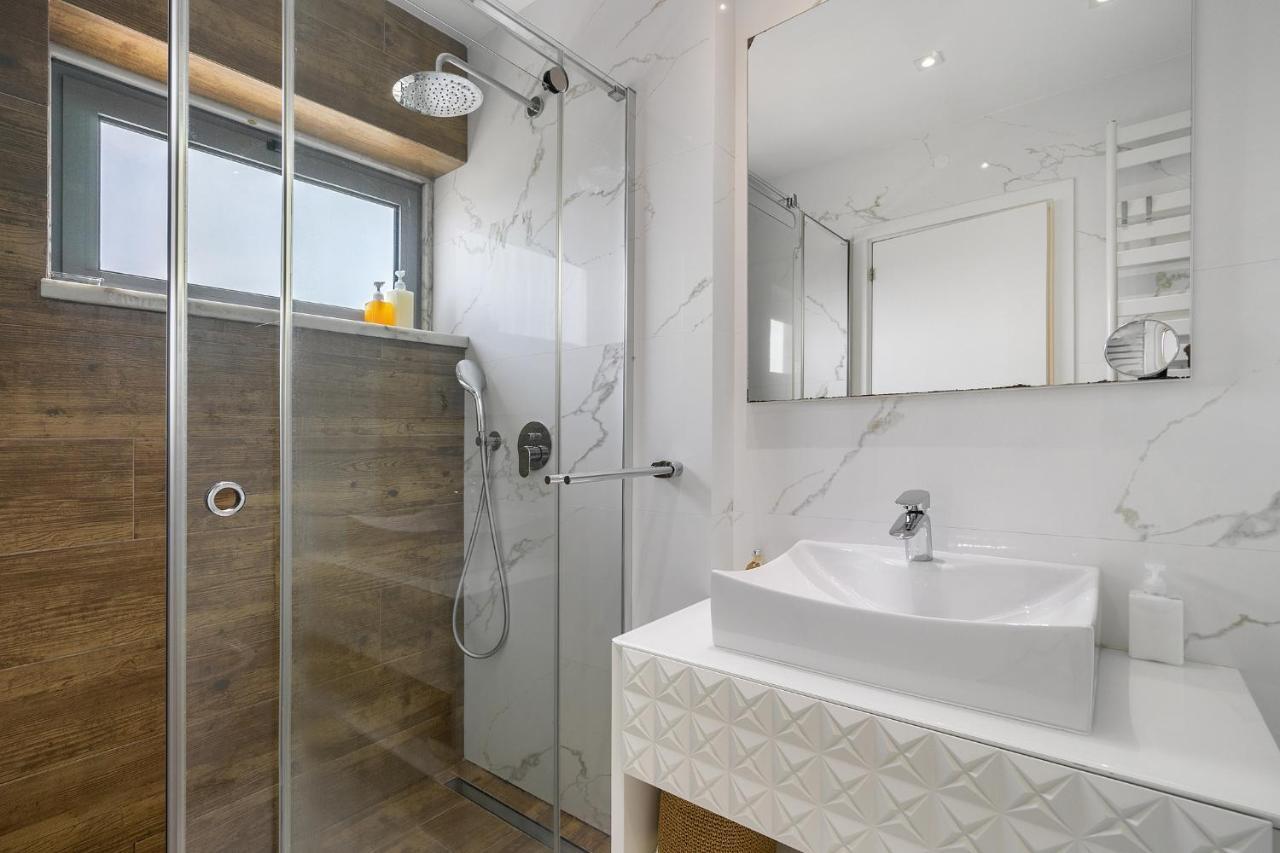 Whome Family Condo - Urban Retreat With Parking, Ac, Elevator In Great Location Лісабон Екстер'єр фото