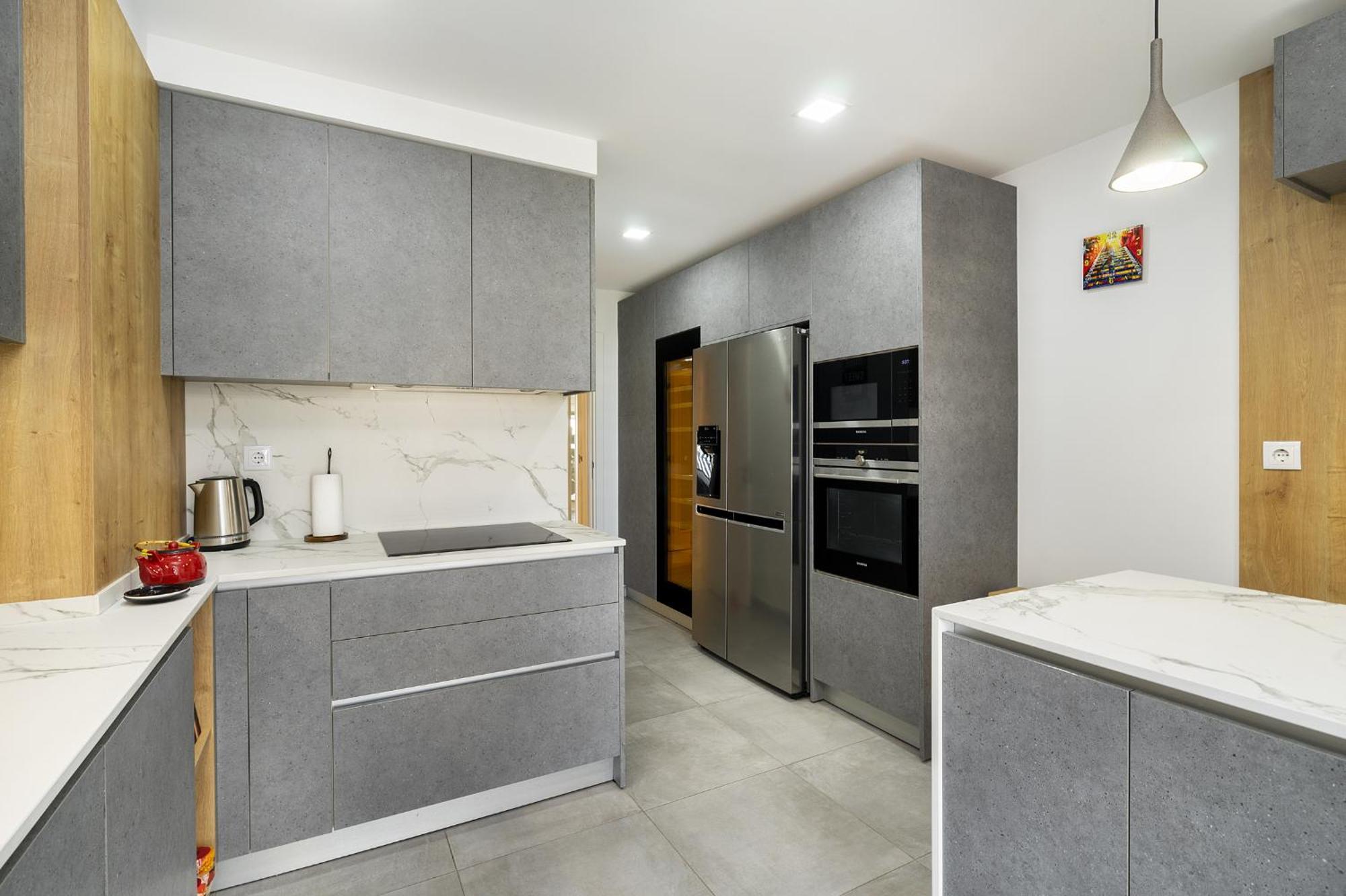 Whome Family Condo - Urban Retreat With Parking, Ac, Elevator In Great Location Лісабон Екстер'єр фото